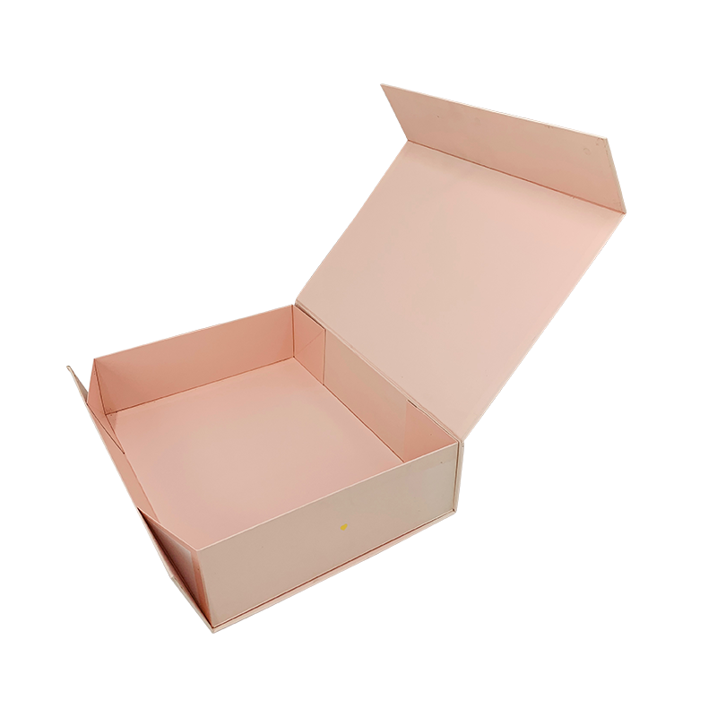 Boîte de cadeaux en papier rose